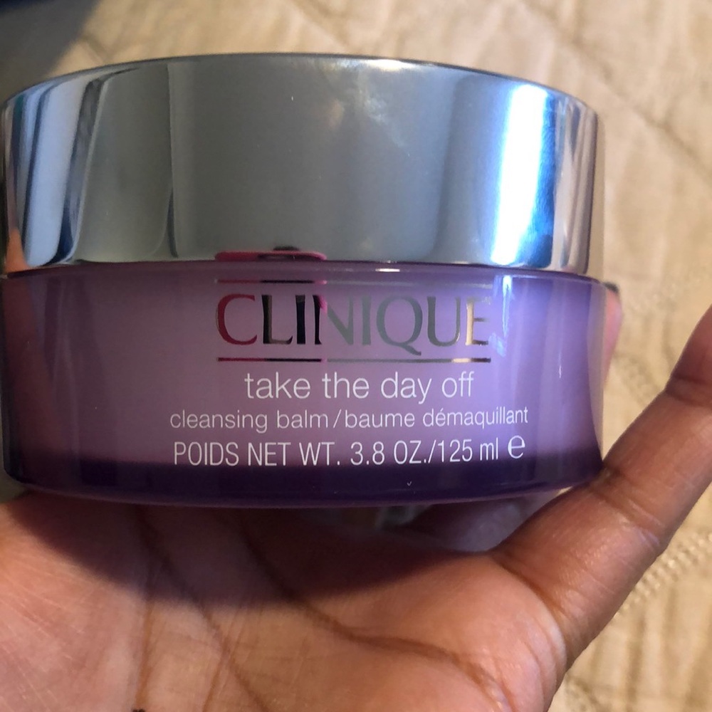 Clinique take the day off